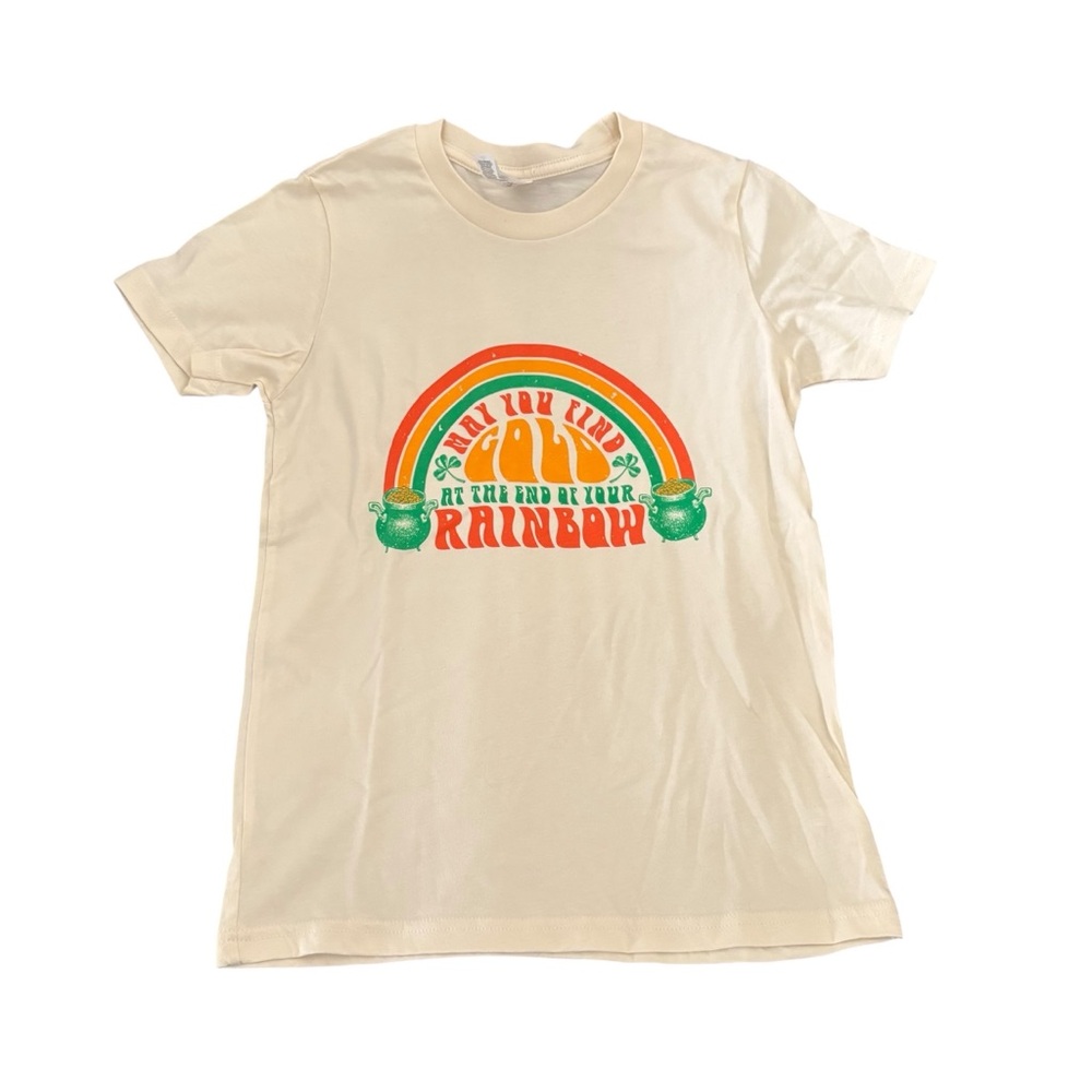 NWOT Rivet Apparel Co. Pot of Gold Graphic Tee Size M 10-12